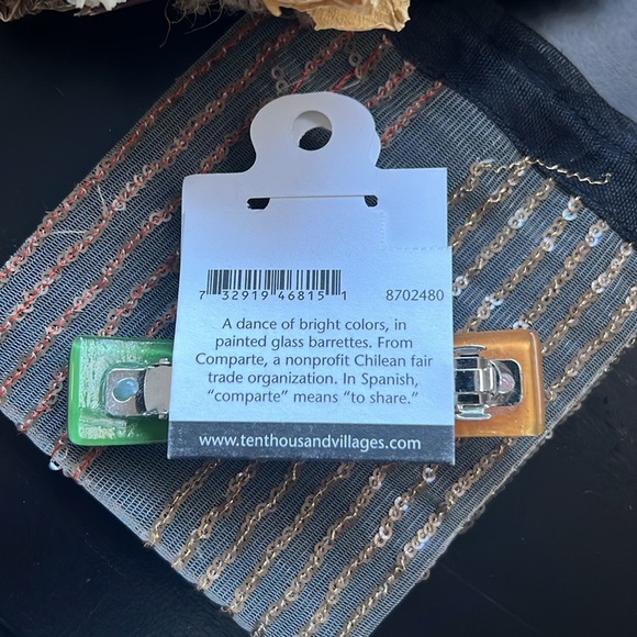 Handcrafted Barrette - Picture 2 of 2